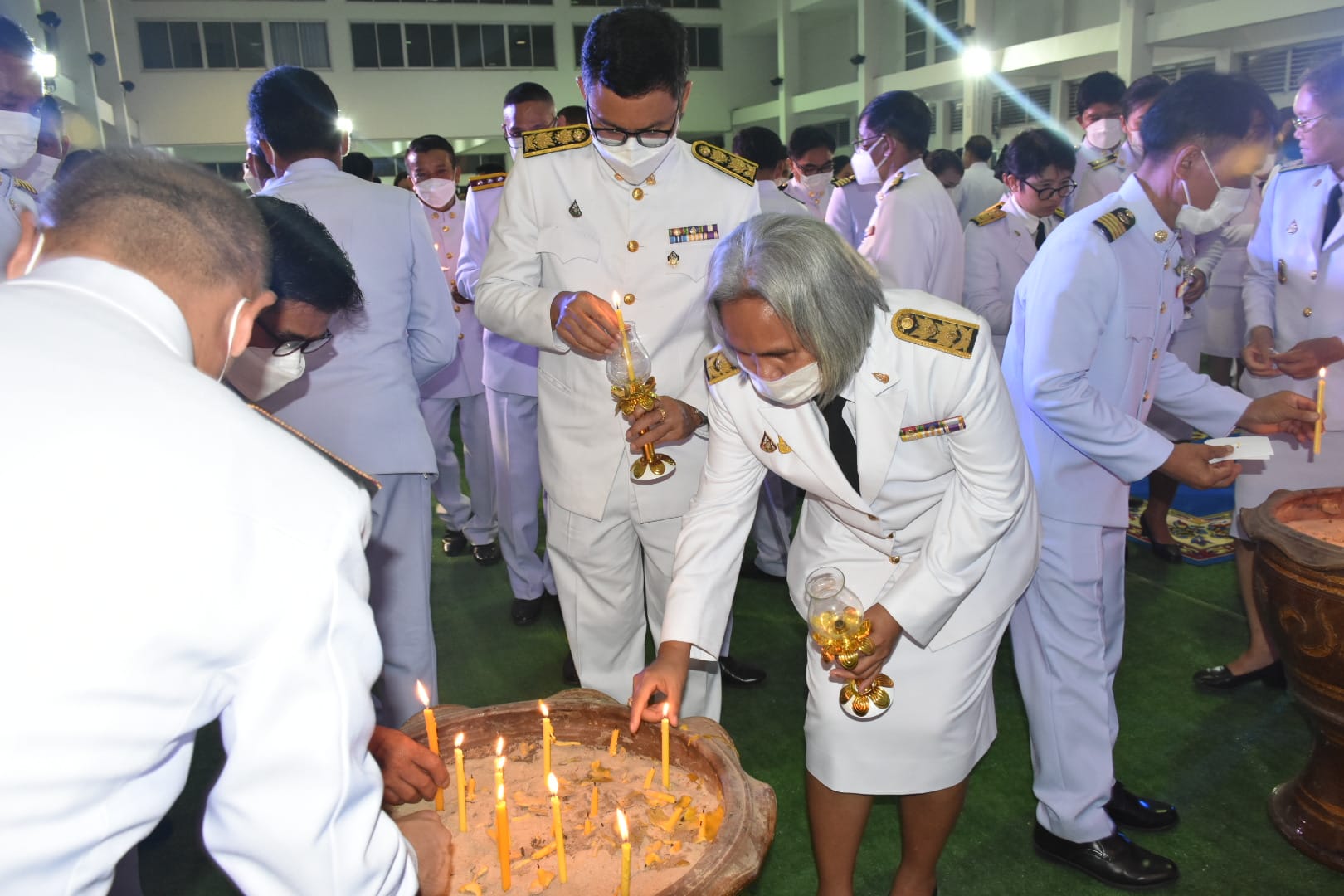 นายทศพร ศรีสมาน ผู้อำนวยการสำนักศิลปากรที่ ๑๐ นครราชสีมา เข้าร่วมพิธีถวายเครื่องราชสักการะ จุดเทียนชัยถวายพระพร เนื่องในโอกาสวันเฉลิมพระชนมพรรษา สมเด็จพระนางเจ้าสิริกิติ์ พระบรมราชินีนาถ พระบรมราชชนนีพันปีหลวง