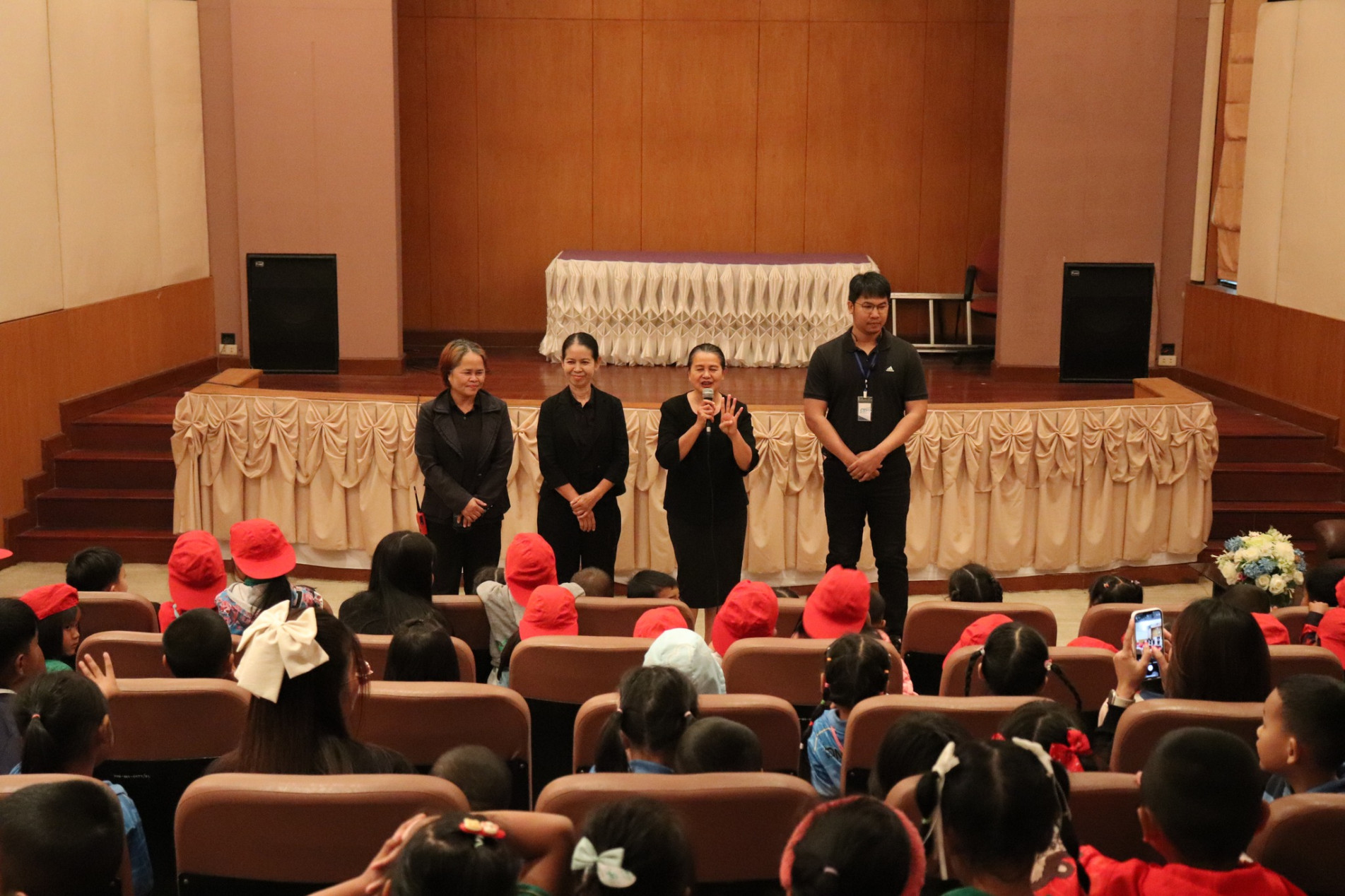 ภาพประกอบ ข่าวประชาสัมพันธ์