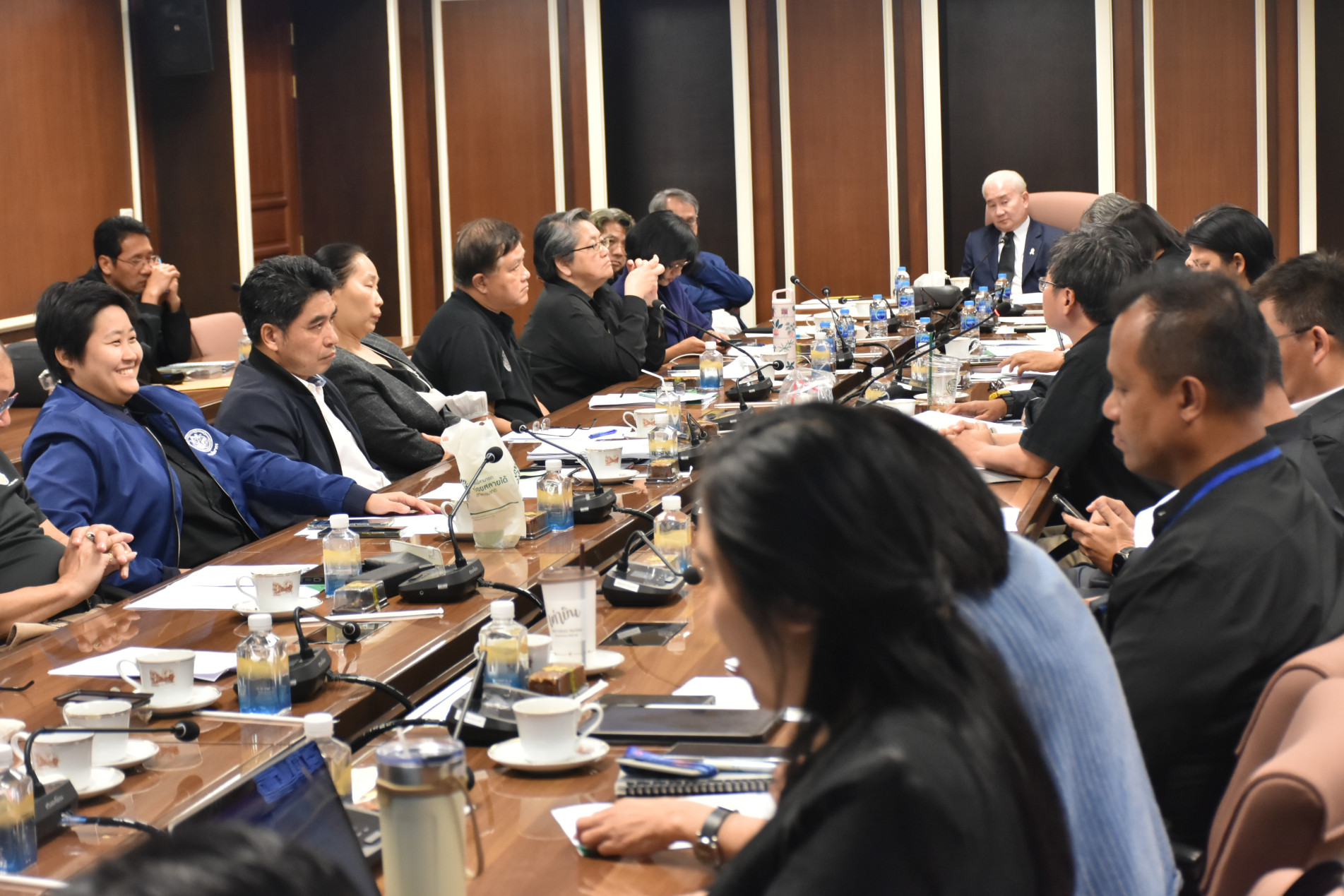 ภาพประกอบ :การประชุมคณะกรรมการสำรวจ ศึกษา และกำหนดแนวทางการบูรณะโบราณสถานที่ได้รับความเสียหายจากเหตุการณ์ความไม่สงบตามแนวชายแดนระหว่างประเทศไทยกับประเทศกัมพูชา