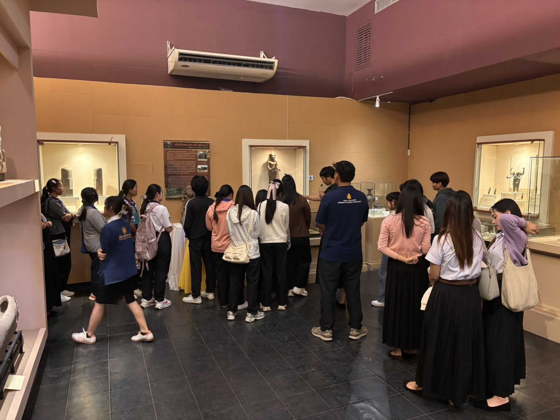 ภาพประกอบ ข่าวประชาสัมพันธ์