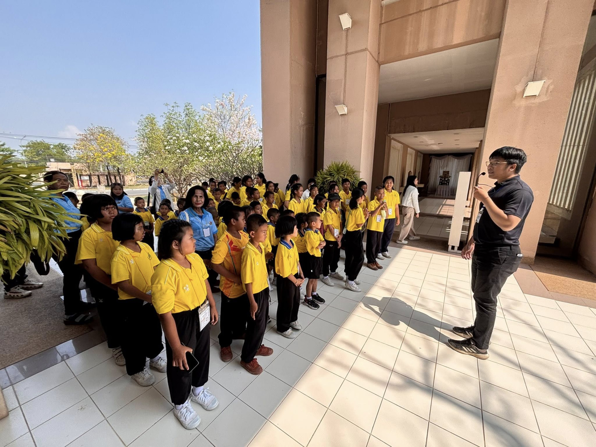 ภาพประกอบ :โรงเรียนนบ้านเสลาสุขเกษม ตำบลโคกเพชร อำเภอขุขันธ์ จังหวัดศรีสะเกษ