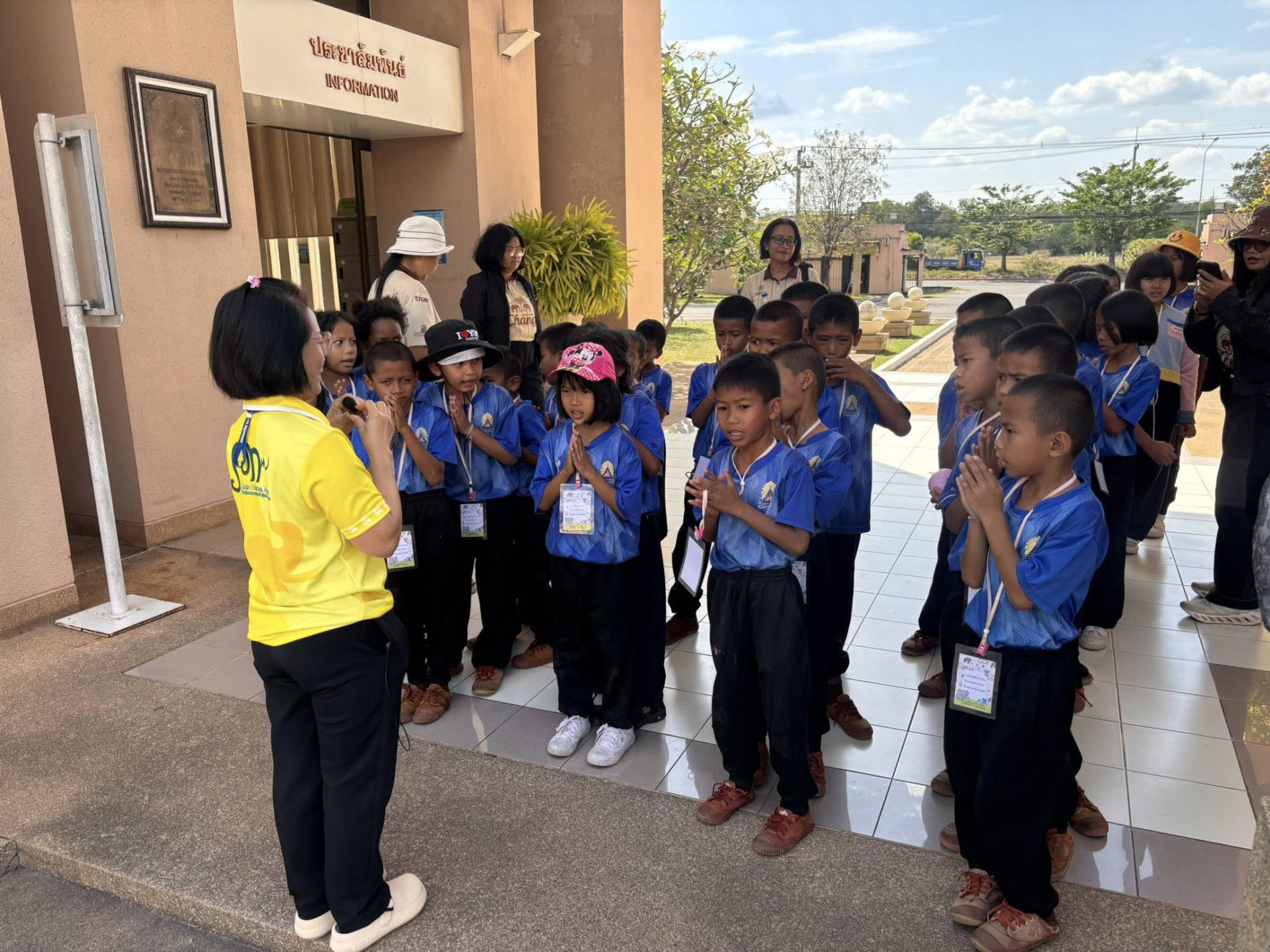 ภาพประกอบ :โรงเรียนบ้านปลัด ตำบลจันดุม อำเภอพลับพลาชัย จังหวัดบุรีรัมย์