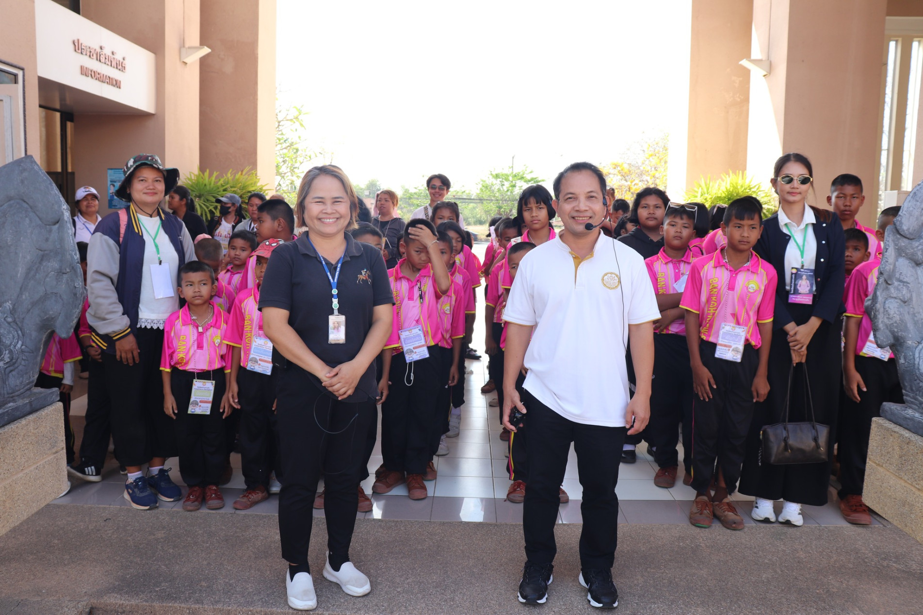 ภาพประกอบ :โรงเรียนบ้านเกาะแก้ว ตำบลเกาะแก้ว อำเภอสำโรงทาบ จังหวัดสุรินทร์