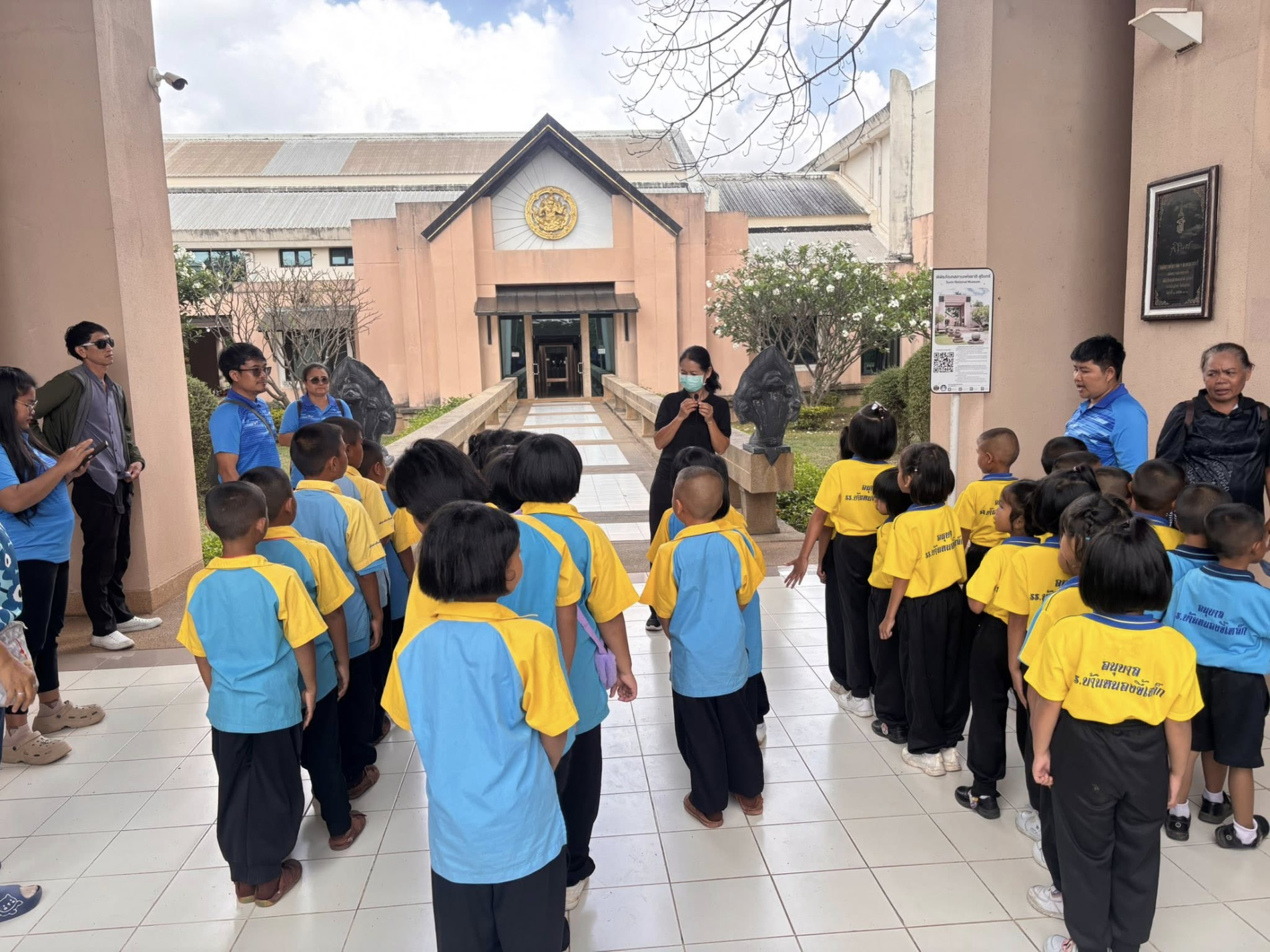 ภาพประกอบ :โรงเรียนบ้านหนองขี้เหล็ก ตำบลพระแก้ว อำเภอสังขะ จังหวัดสุรินทร์