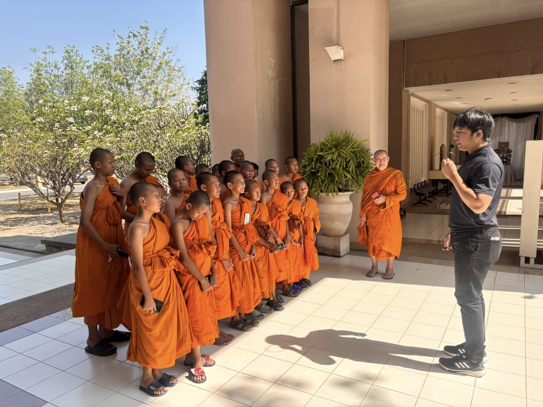 ภาพประกอบ :สามเณรบวชภาคฤดูร้อน จากวัดบูรพาราม