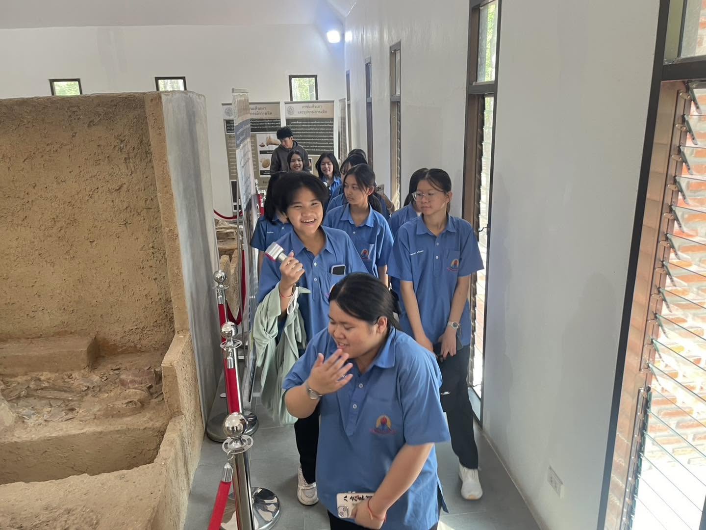 ภาพประกอบ :ประมวลภาพนักท่องเที่ยวเข้าชมโบราณสถานเมืองโบราณโนนเมือง จังหวัดขอนแก่น ประจำเดือนมีนาคม 2569