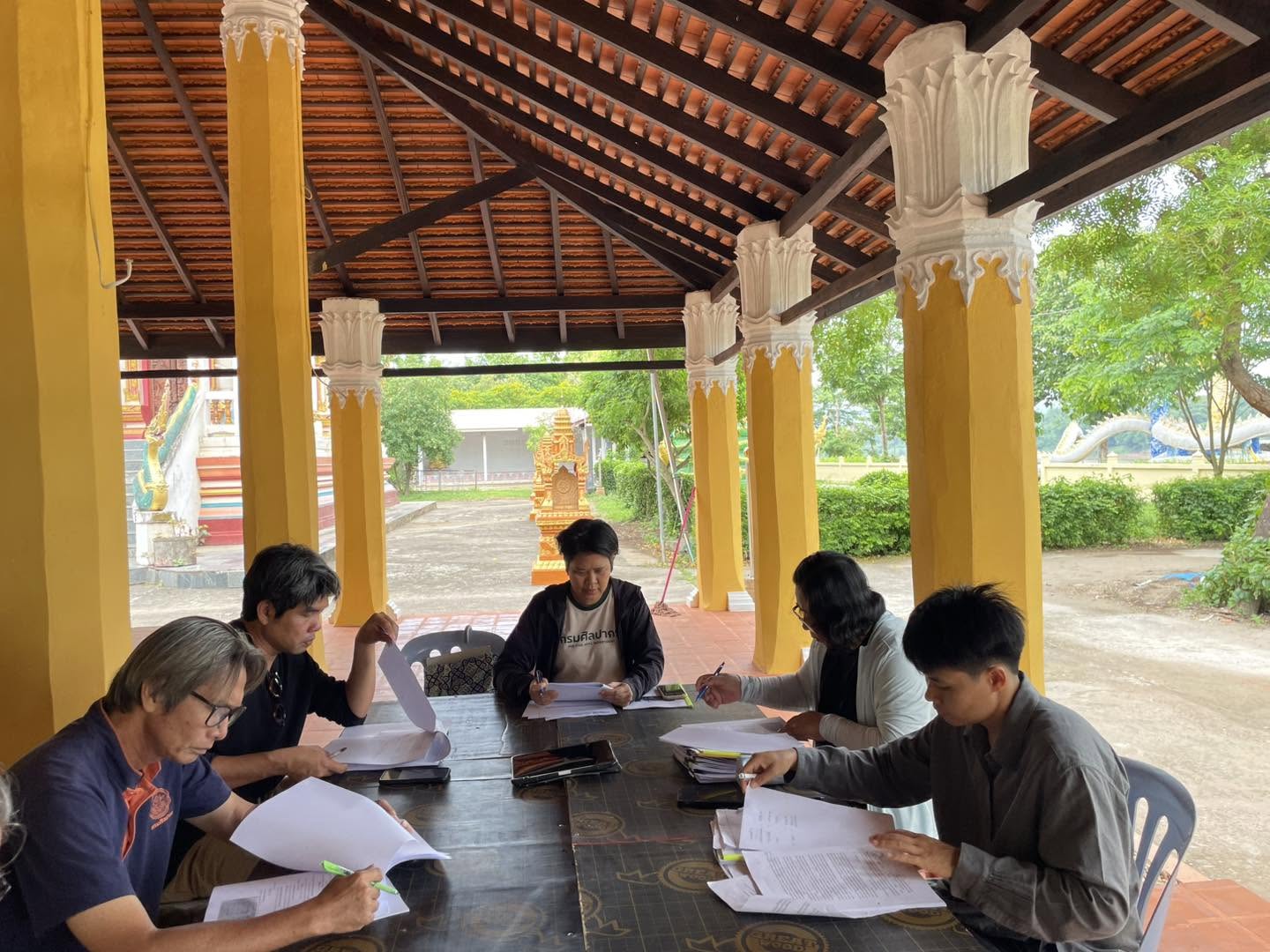 ภาพประกอบ :ตรวจรับงานงวดที่ ๓ โครงการบูรณะโบราณสถานศาลาการเปรียญ วัดราชโพนเงิน ตำบลโพนแพง อำเภอรัตนวาปี จังหวัดหนองคาย