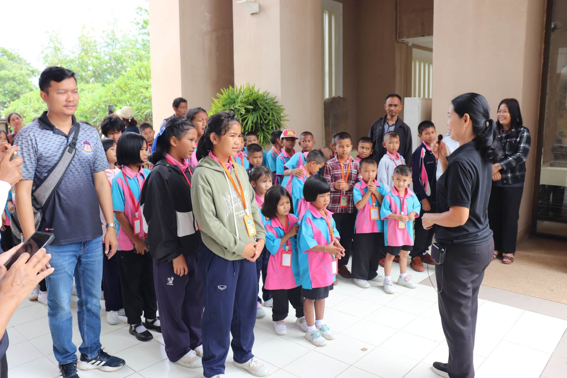 ภาพประกอบ :โรงเรียนบ้านโพง ตำบลสะเดาใหญ่ อำเภอขุขันธ์ จังหวัดศรีสะเกษ