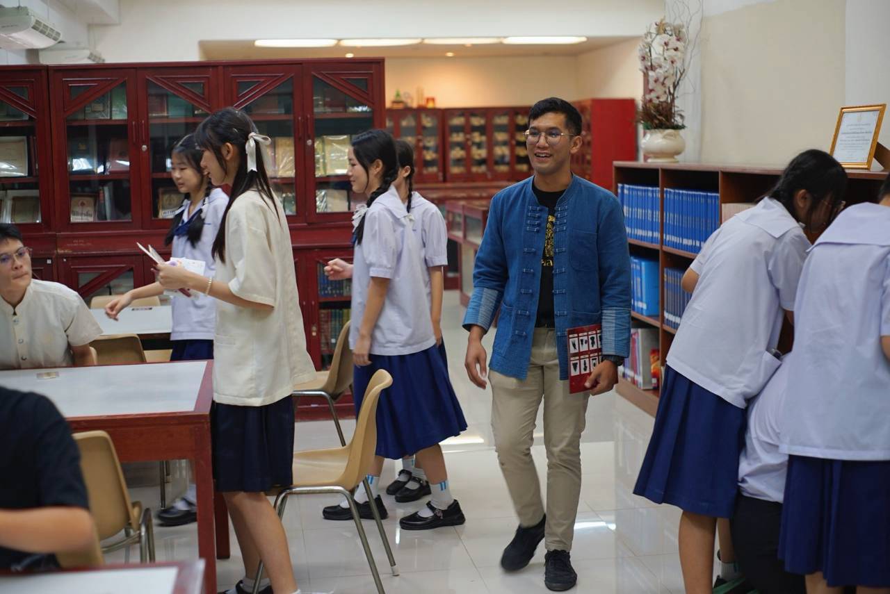 ภาพประกอบ :กิจกรรมเทศกาลอ่านล้านนา ฐานที่ ๔ “พิพิธภัณฑ์สัญจร” ณ ห้องหนังสือหายาก หอสมุดแห่งชาติรัชมังคลาภิเษก เชียงใหม่