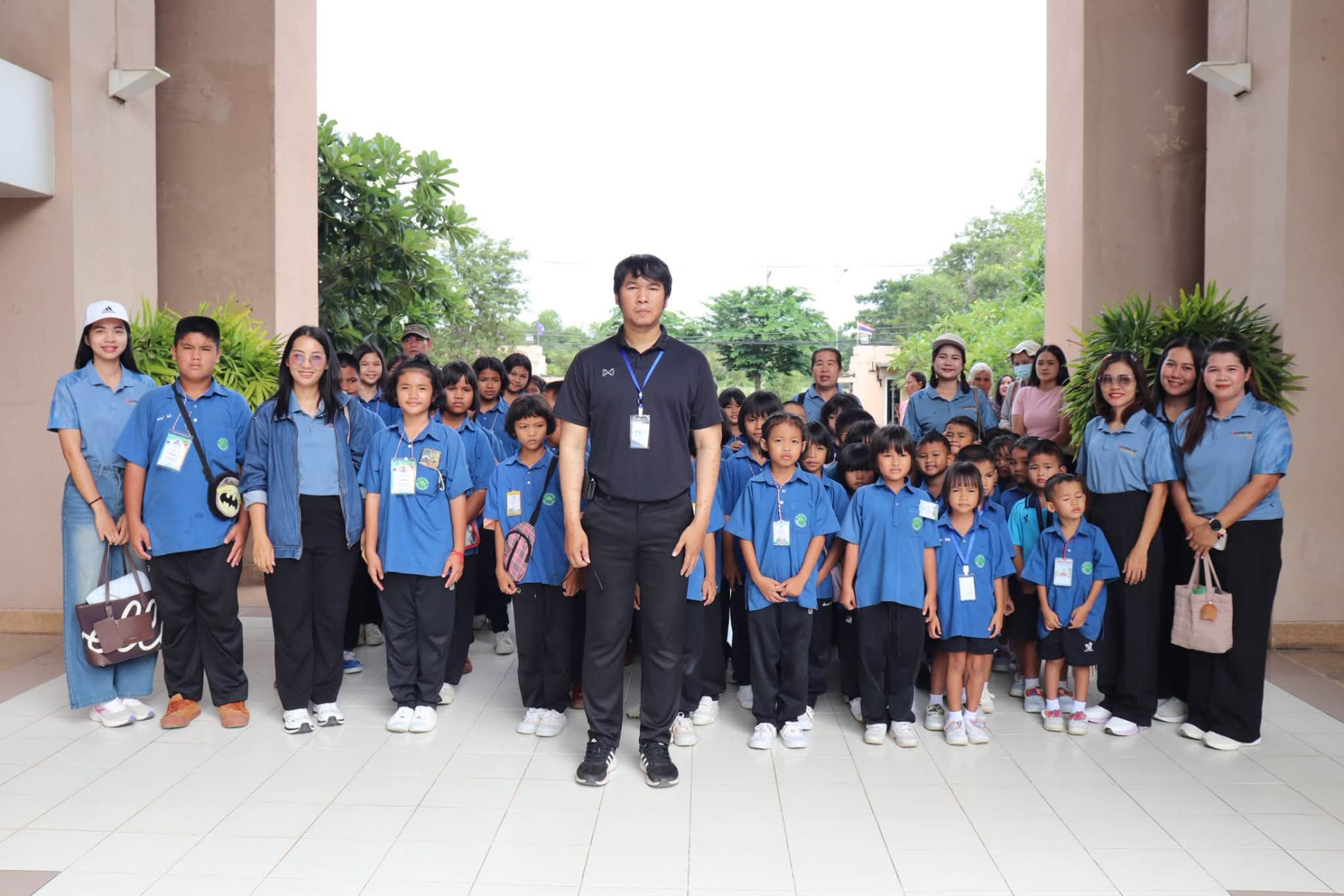 ภาพประกอบ :โรงเรียนบ้านกันตรง ตำบลบึง อำเภอเขวาสินรินทร์ จังหวัดสุรินทร์