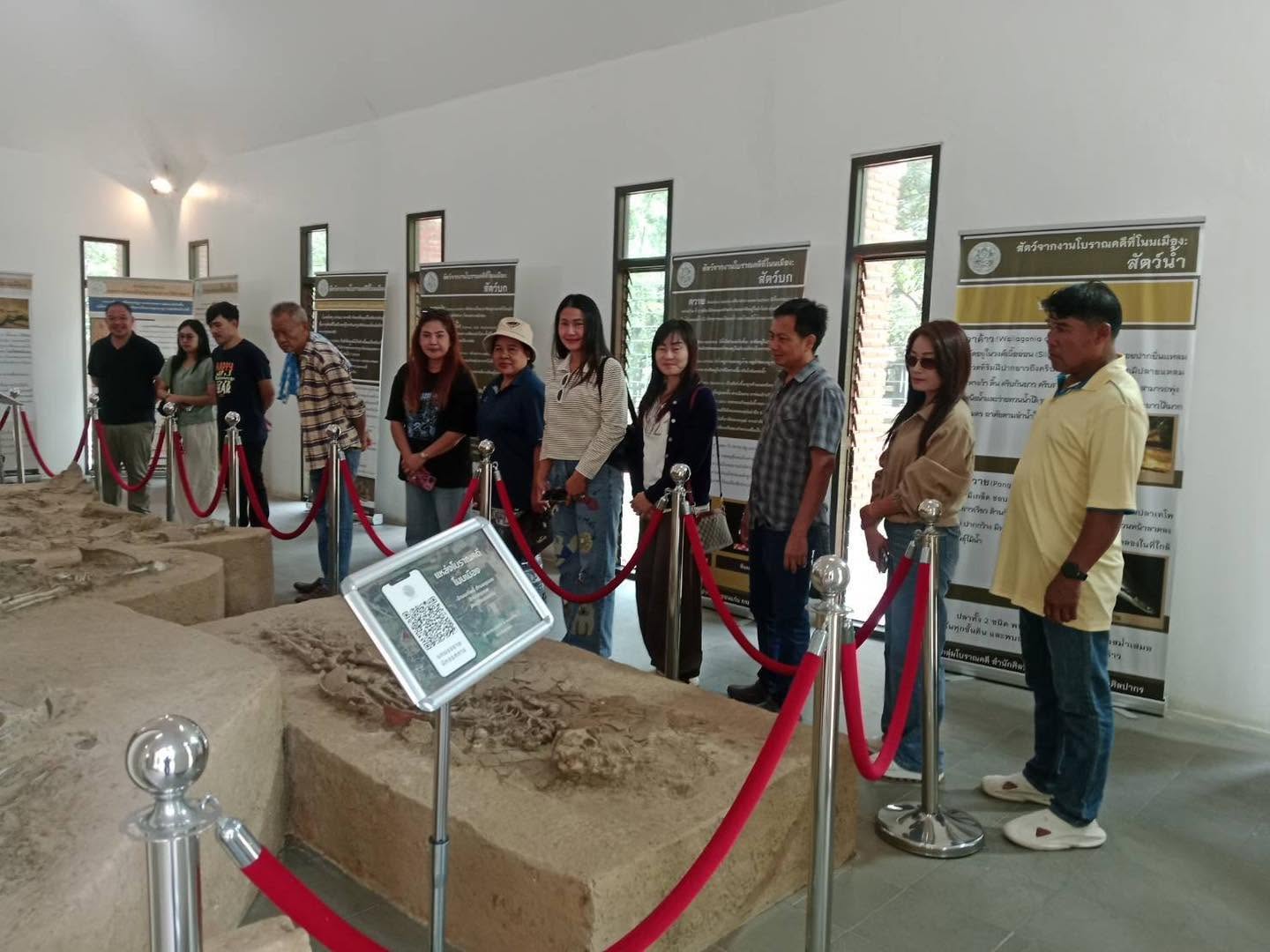 ภาพประกอบ :ประมวลภาพนักท่องเที่ยวเข้าชมโบราณสถานเมืองโบราณโนนเมือง จังหวัดขอนแก่น ประจำเดือนกรกฎาคม 2569