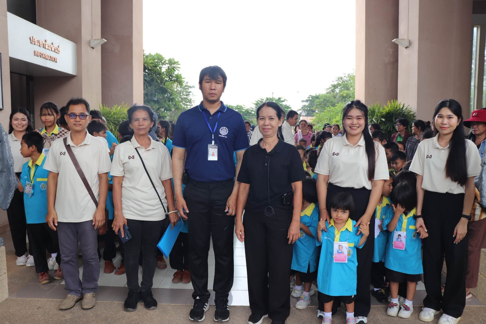 ภาพประกอบ :โรงเรียนบ้านหนองผือโนนแคน ตำบลช่างปี่ อำเภอศีขรภูมิ จังหวัดสุรินทร์