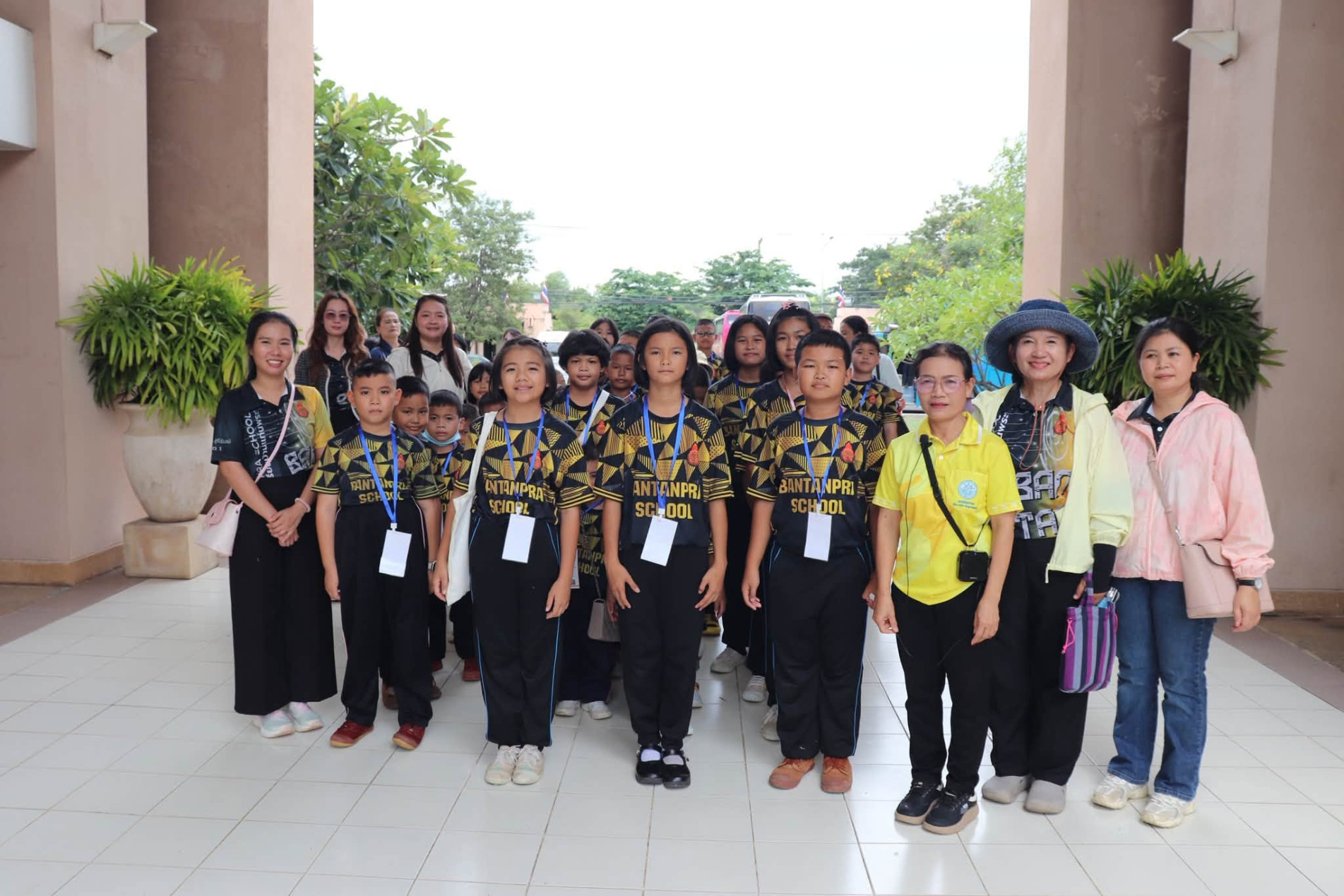 ภาพประกอบ :โรงเรียนบ้านแท่นพระ ตำบลหนองคู อำเภอลำปลายมาศ จังหวัดบุรีรัมย์ ๑๑ กันยายน พ.ศ.๒๕๖๙