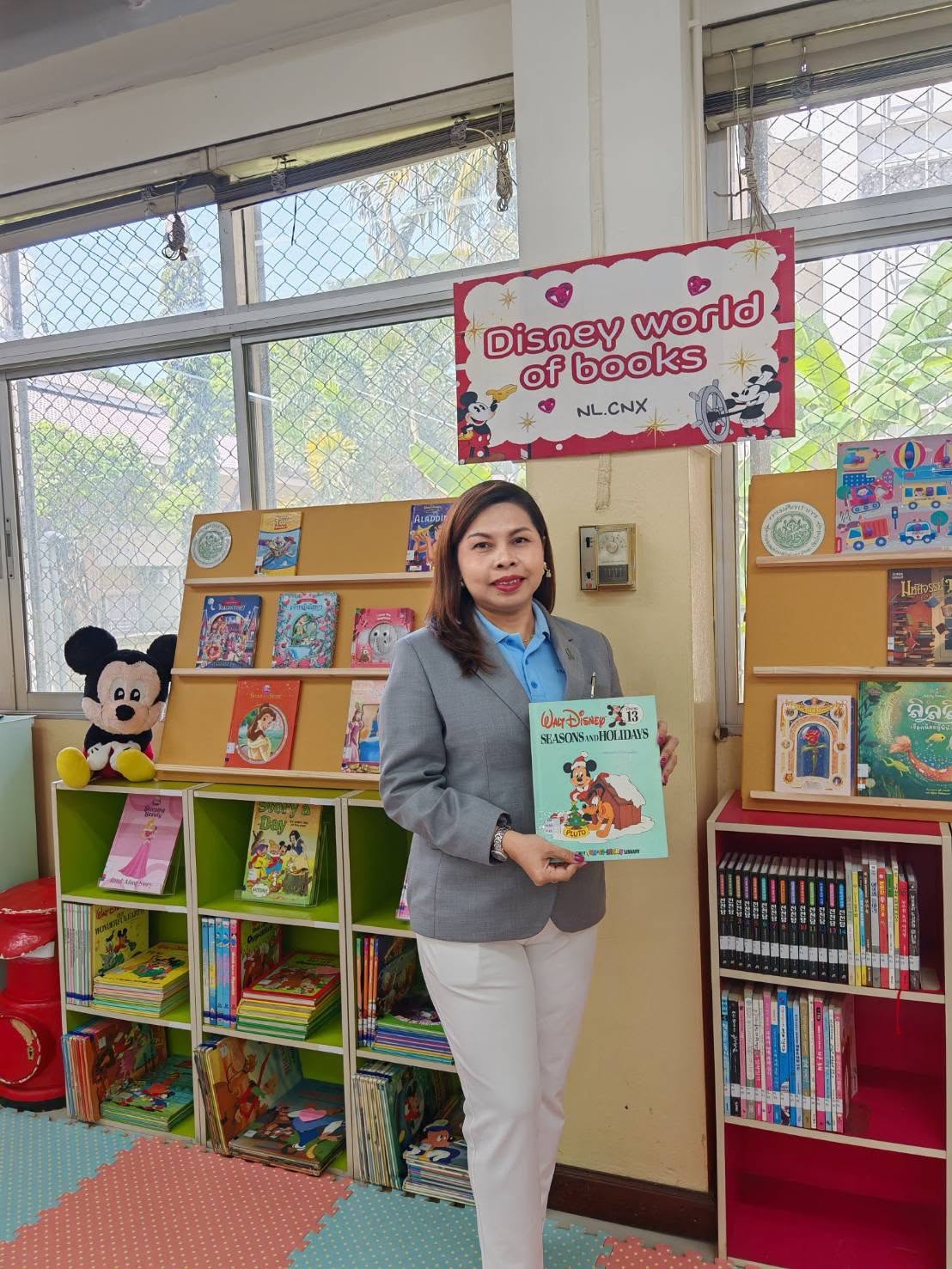 ภาพประกอบ :แนะนำมุมหนังสือลิขสิทธิ์แท้จาก Walt Disney ทั้งภาษาไทยและภาษาอังกฤษ