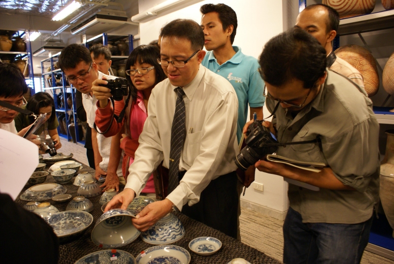 การฝึกอบรมการวิเคราะห์เครื่องถ้วยจีนที่พบในแหล่งโบราณคดีของไทย