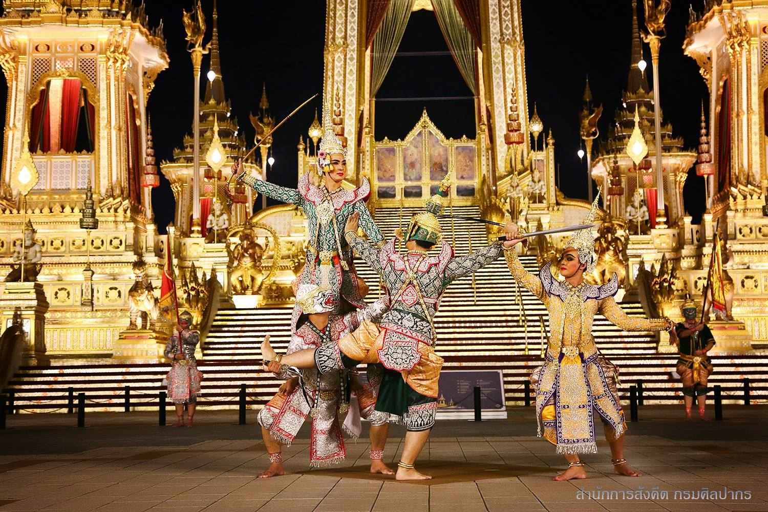 ภาพประกอบ คลังภาพทรงคุณค่า