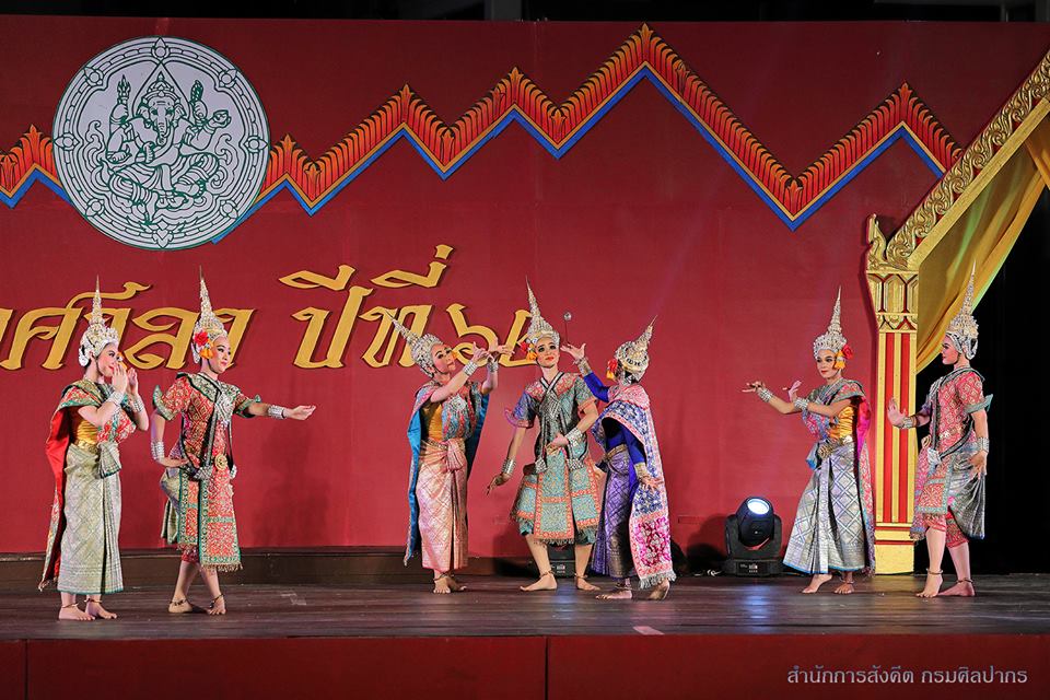 ภาพประกอบ คลังภาพและกิจกรรม